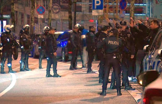 „Nenorociților, jucați fotbal! » Fanii au făcut scandal după eșecul dureros