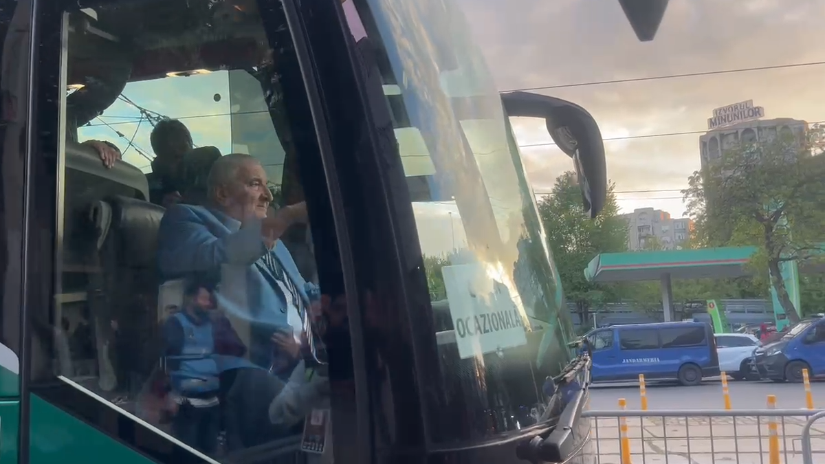 Rică Răducanu a venit cu „rata” la Rapid - FCSB, de la un turneu de poker: „Foarte proști am fost!”