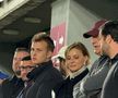 Tribună oficială înțesată de VIP-uri la Rapid - FCSB » Șucu și Angelescu au venit alături de soții