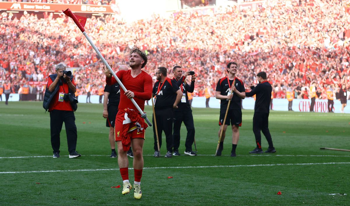 Imagini antologice de la petrecerea de titlu a lui Liverpool » Arne Slot, dedicație specială pentru Jurgen Klopp