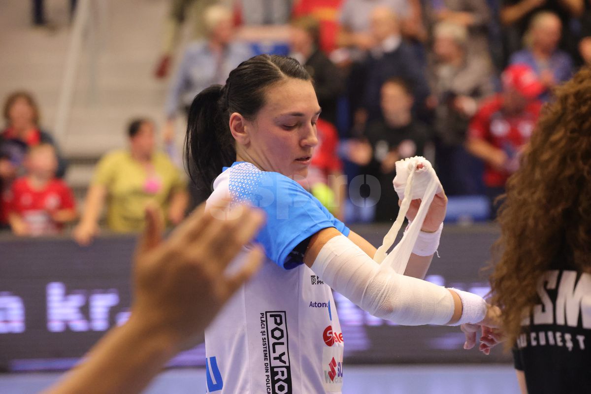 Esbjerg - CSM București 26-22. Lacrimi pe parchet: Cristina Neagu, deznădăjduită, după ultimul meci din carieră în Champions League