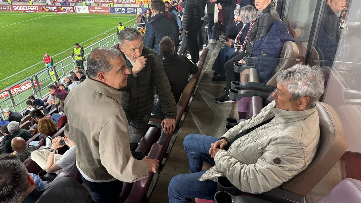Tribună oficială înțesată de VIP-uri la Rapid - FCSB » Șucu și Angelescu au venit alături de soții