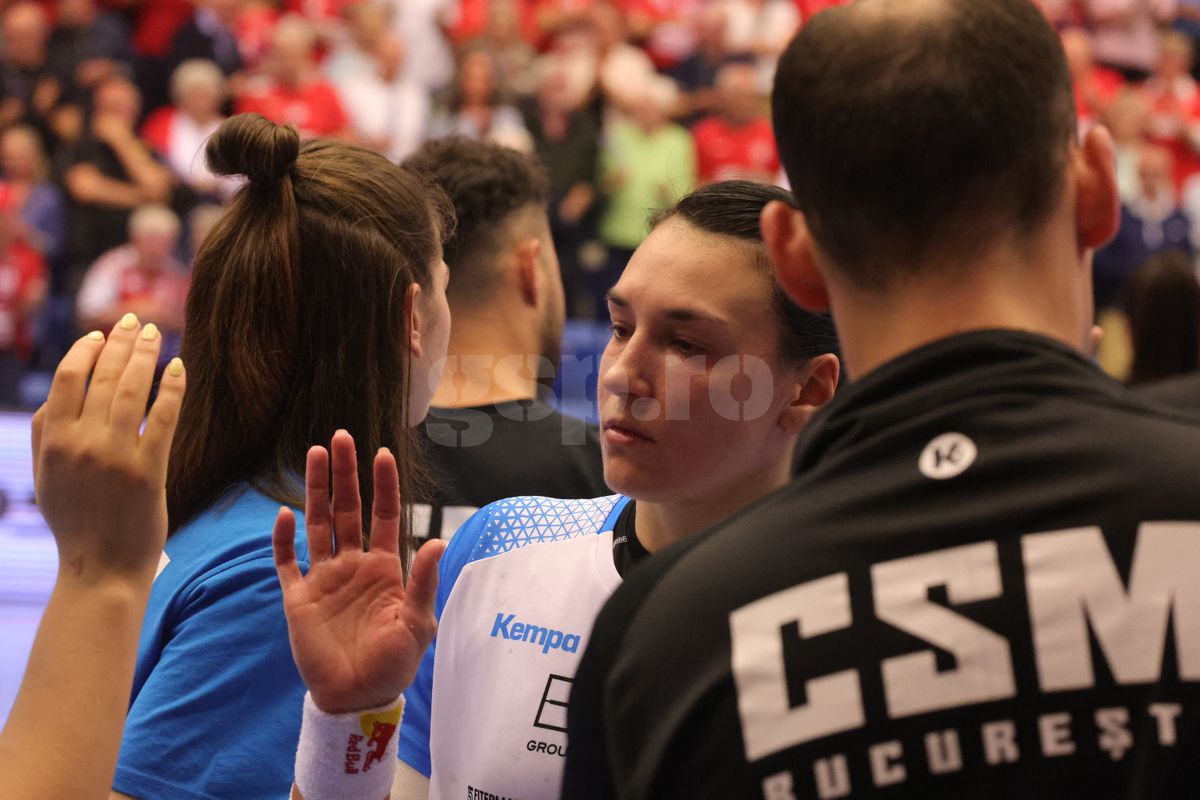 Esbjerg - CSM București 26-22. Lacrimi pe parchet: Cristina Neagu, deznădăjduită, după ultimul meci din carieră în Champions League