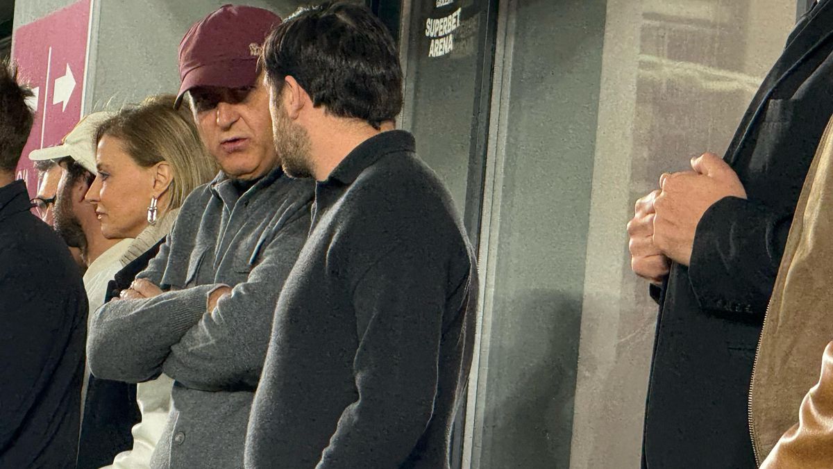 Tribună oficială înțesată de VIP-uri la Rapid - FCSB » Șucu și Angelescu au venit alături de soții