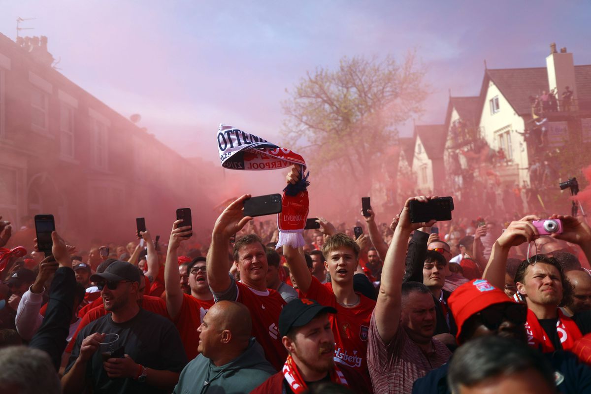 Liverpool este noua campioană a Angliei! „Cormoranii” i-au zdrobit pe cei de la Tottenham » Scene fabuloase pe Anfield