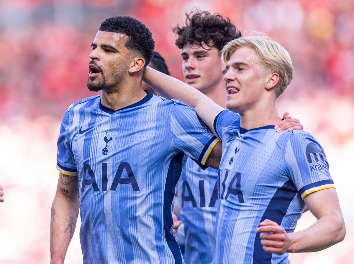 Liverpool - Tottenham, sărbătoare de titlu pentru „cormorani” // 27.04.2025