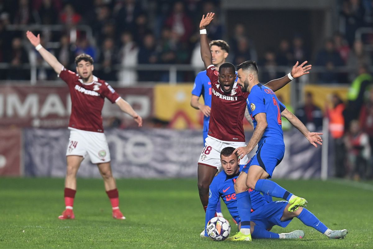 Strigăt din vestiarul Rapidului, după eșecul cu FCSB: „Să rămână Șumudică! A văzut o țară întreagă ce s-a întâmplat”