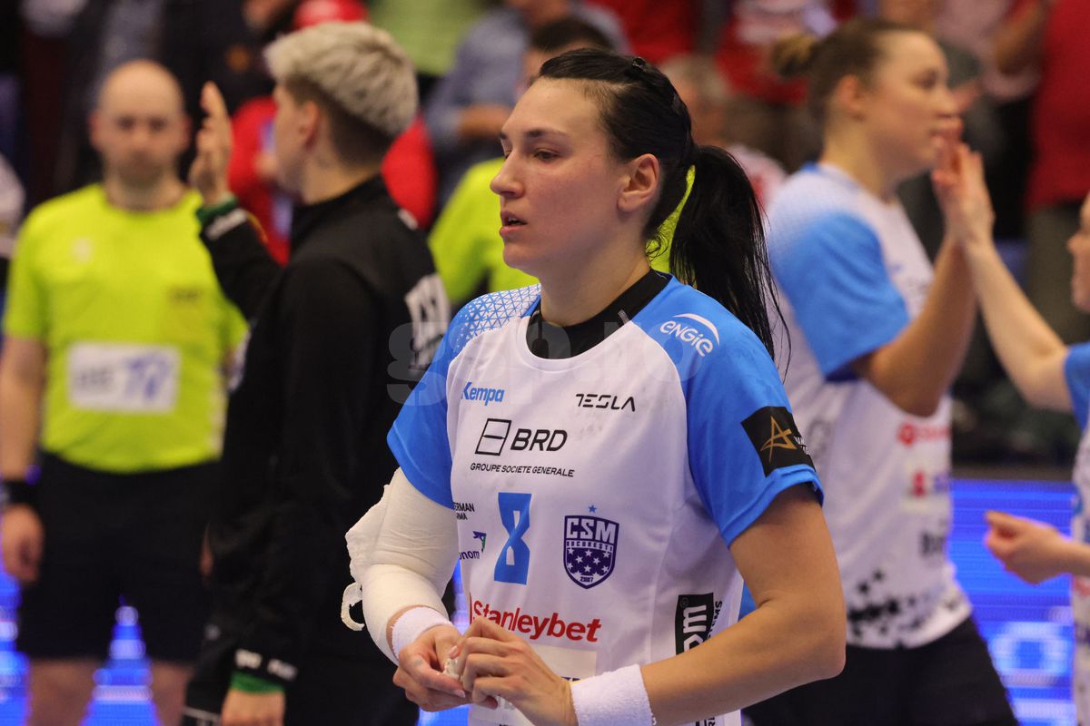 Esbjerg - CSM București 26-22. Lacrimi pe parchet: Cristina Neagu, deznădăjduită, după ultimul meci din carieră în Champions League