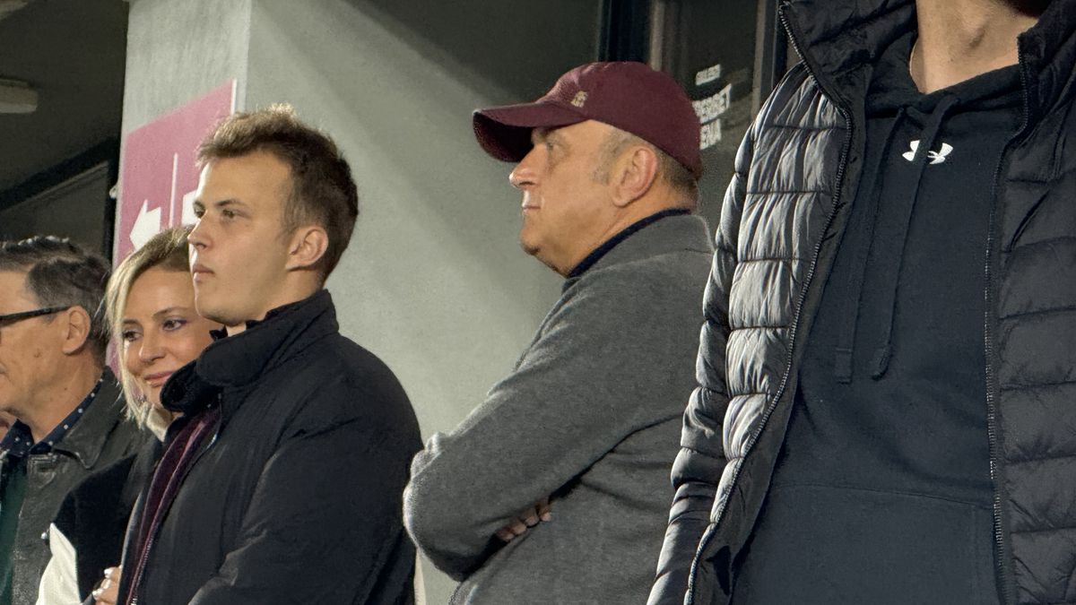 Victor Angelescu s-a dus peste arbitri » Ce s-a întâmplat în Giulești, după Rapid - FCSB: „Jegosul ăsta nu mai arbitrează aici!”