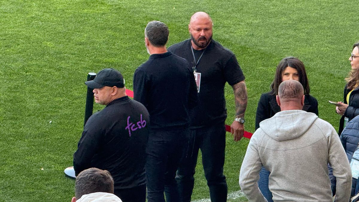 Mihai Stoica și-a făcut apariția în Giulești alături de George „Pachet” și „Buze”