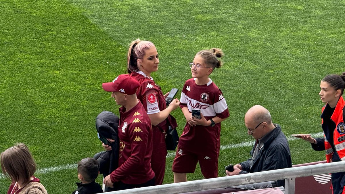 Ce primesc fanii Rapidului dacă îi plătesc 850 de lei lui Dan Șucu » Pachetul „Zi de meci” cu FCSB