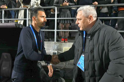 Charalambous și Marius Șumudică, înainte Rapid - FCSB, în etapa #6 din play-off/ foto: Cristi Preda (GSP)