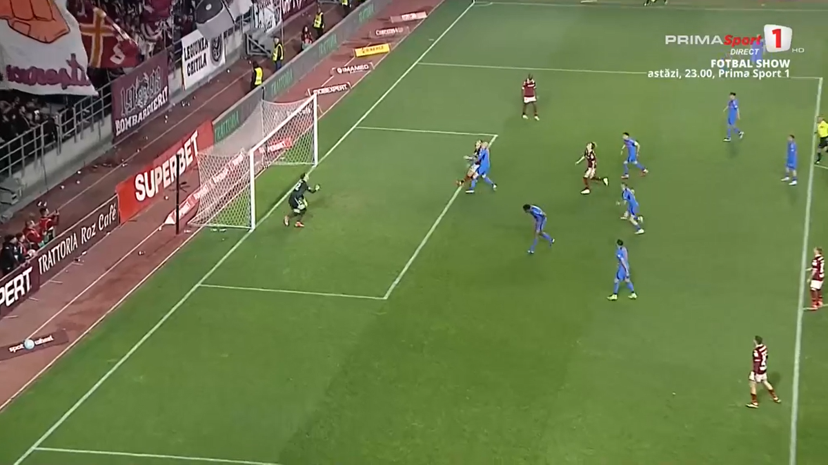 Radu Petrescu i-a refuzat Rapidului un penalty, după ce Christensen a fost tamponat de Târnovanu: „Decizie eronată”