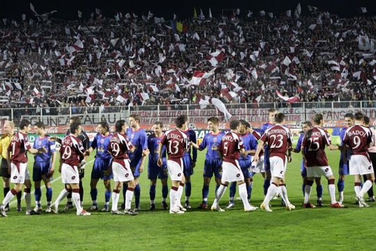 În urmă cu 19 ani, Rapid - Steaua se juca în sferturile de finală ale Cupei UEFA, o bornă istorică a fotbalului românesc