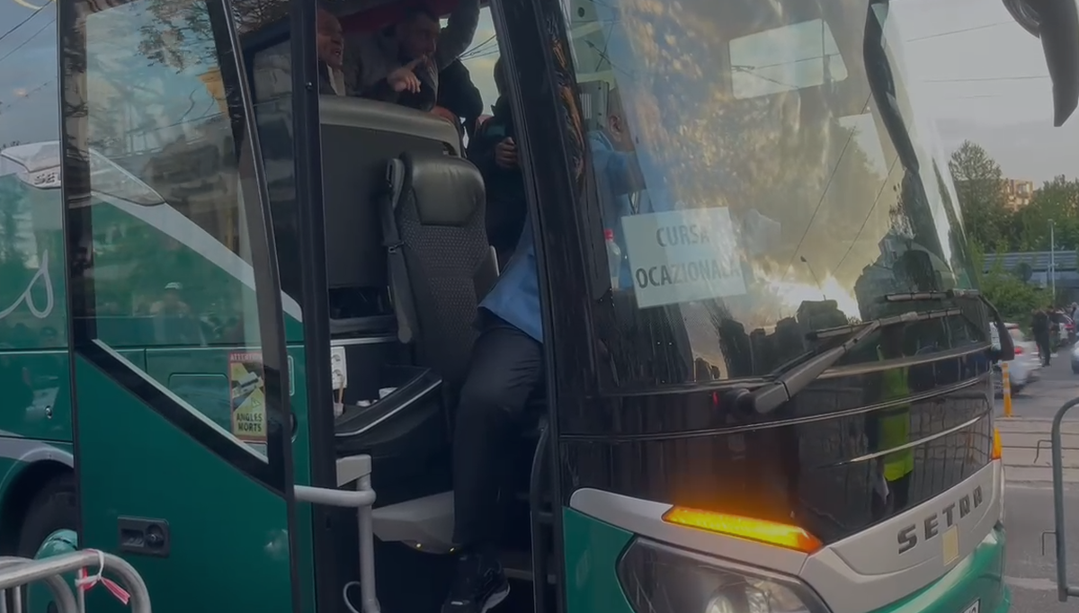 Rică Răducanu a venit cu „rata” la Rapid - FCSB, de la un turneu de poker: „Foarte proști am fost!”