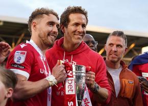 Echipa lui Ryan Reynolds, definitiv în istoria fotbalului englez » A promovat în Championship