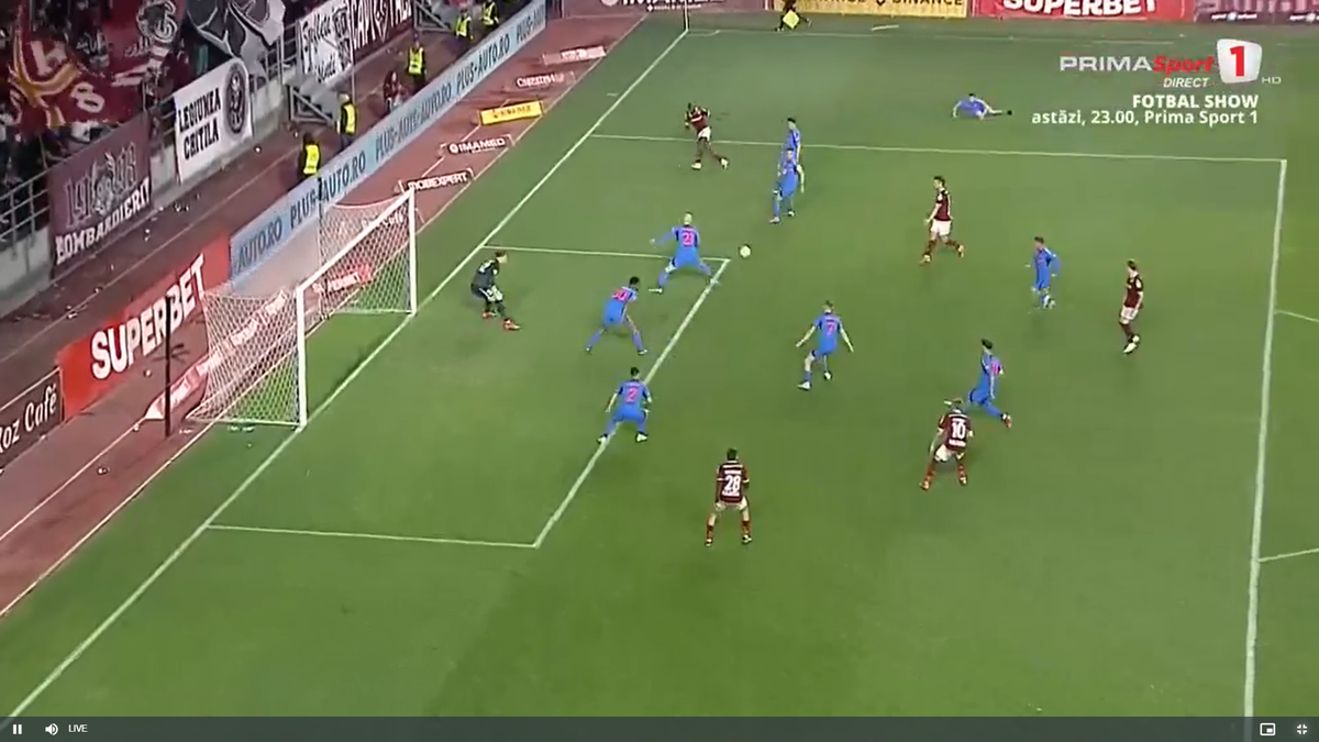 Radu Petrescu i-a refuzat Rapidului un penalty, după ce Christensen a fost tamponat de Târnovanu: „Decizie eronată”