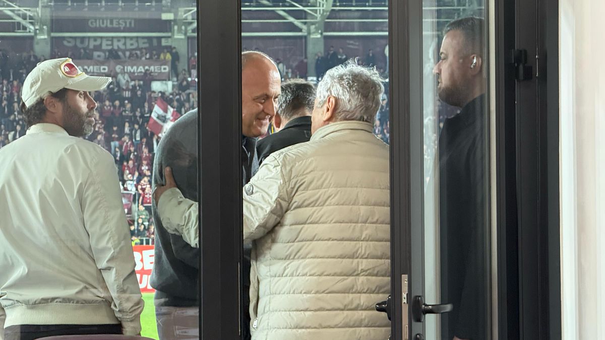 Tribună oficială înțesată de VIP-uri la Rapid - FCSB » Șucu și Angelescu au venit alături de soții