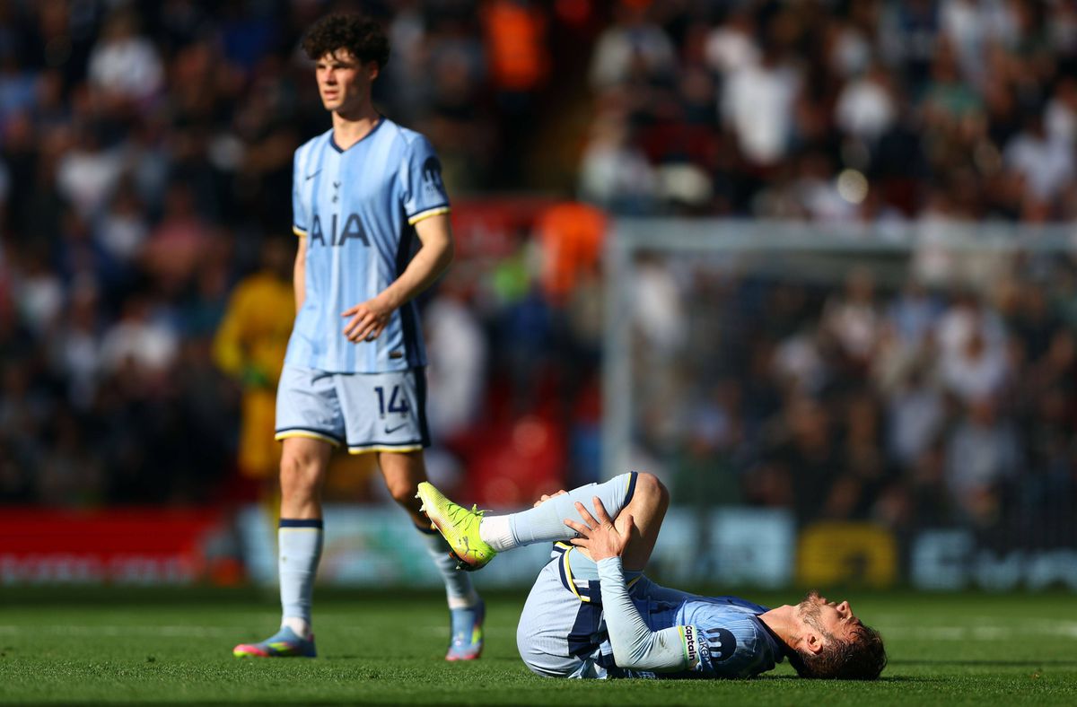 Liverpool - Tottenham, sărbătoare de titlu pentru „cormorani” // 27.04.2025