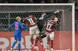 Radu Petrescu i-a refuzat Rapidului un penalty, după ce Christensen a fost tamponat de Târnovanu: „Decizie eronată”