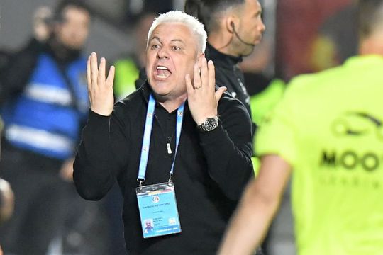 Marius Șumudică, în timpul partidei dintre Rapid și FCSB / foto: Cristi Preda (GSP)