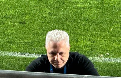 Marius Șumudică s-a dat cu capul de bancă în prima repriză din Rapid - FCSB: „Ăla e fundaș central, bă băiatule, bă?!”