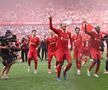 Imagini antologice de la petrecerea de titlu a lui Liverpool » Arne Slot, dedicație specială pentru Jurgen Klopp