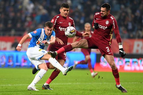 Matias Yuri (30 de ani), fostul fundaș de la CFR Cluj, se va despărți de Neftci Baku la finalul acestui sezon.