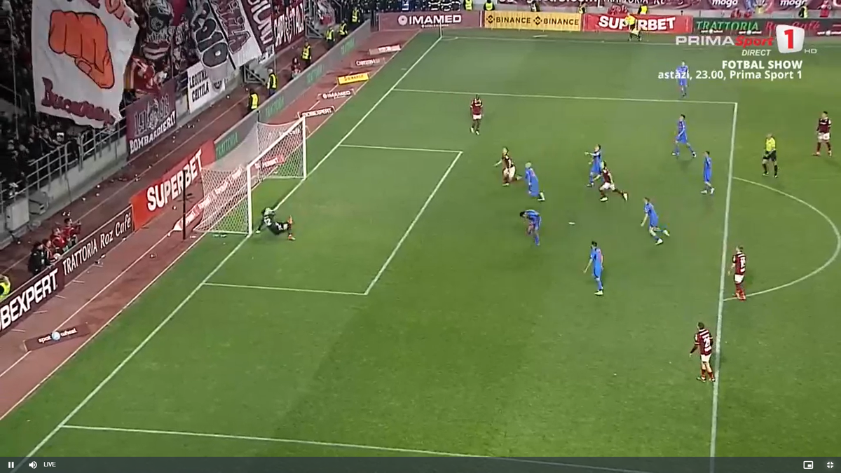 Radu Petrescu i-a refuzat Rapidului un penalty, după ce Christensen a fost tamponat de Târnovanu: „Decizie eronată”