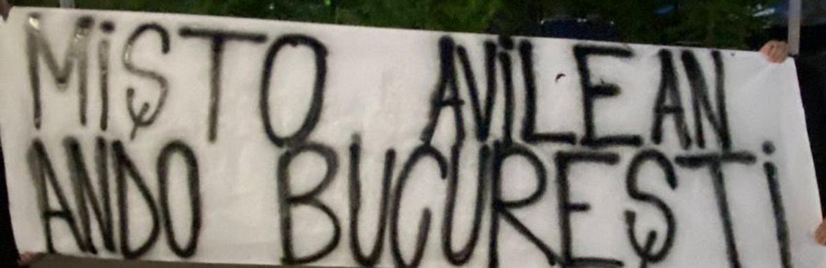 Bannere cu tentă rasistă în Dinamo - Rapid
