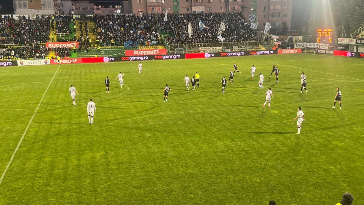 Jucătorii lui FC Argeș explică decăderea: „Am vorbit puțin în vestiar, băieții erau apăsați, cu moralul la pământ”