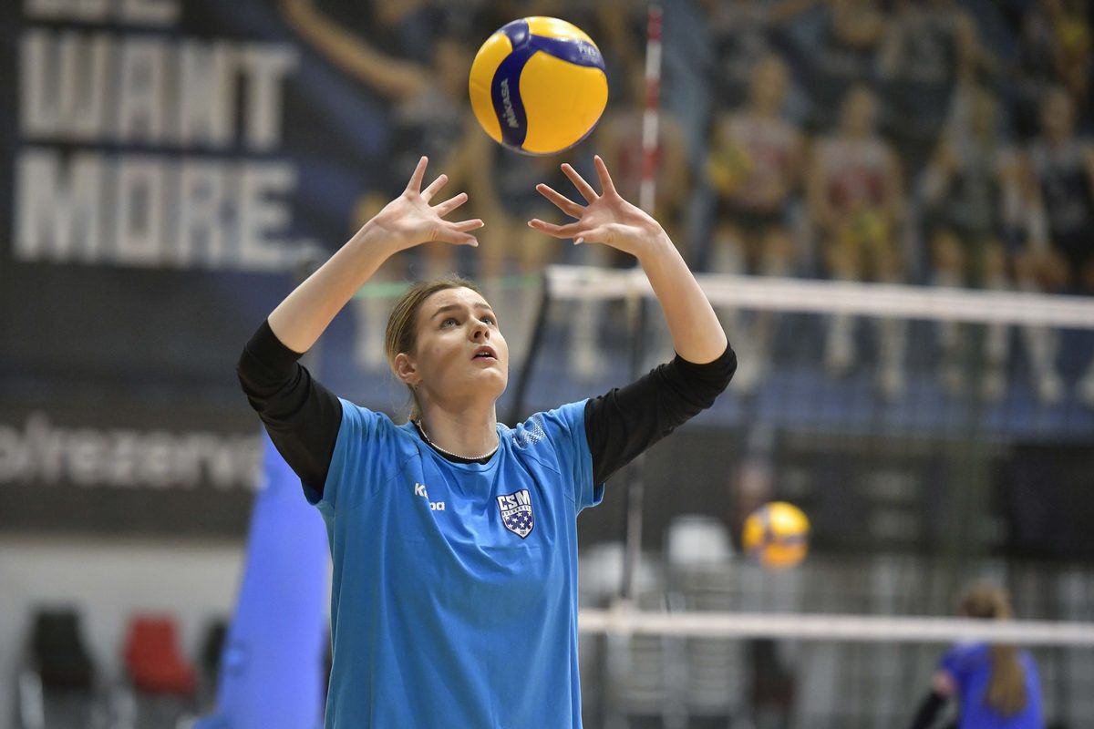 Elena Catrin Ștefanov - volei CSM București