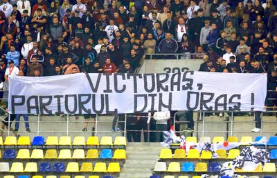 „Victoraș, pariorul din oraș” » Costel Gâlcă, întrebat frontal despre acuzele grave din peluza Rapidului