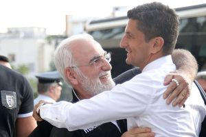 Rămâne Răzvan la PAOK? » Presa din Grecia îi cere patronului Savvidis „să iasă în față”