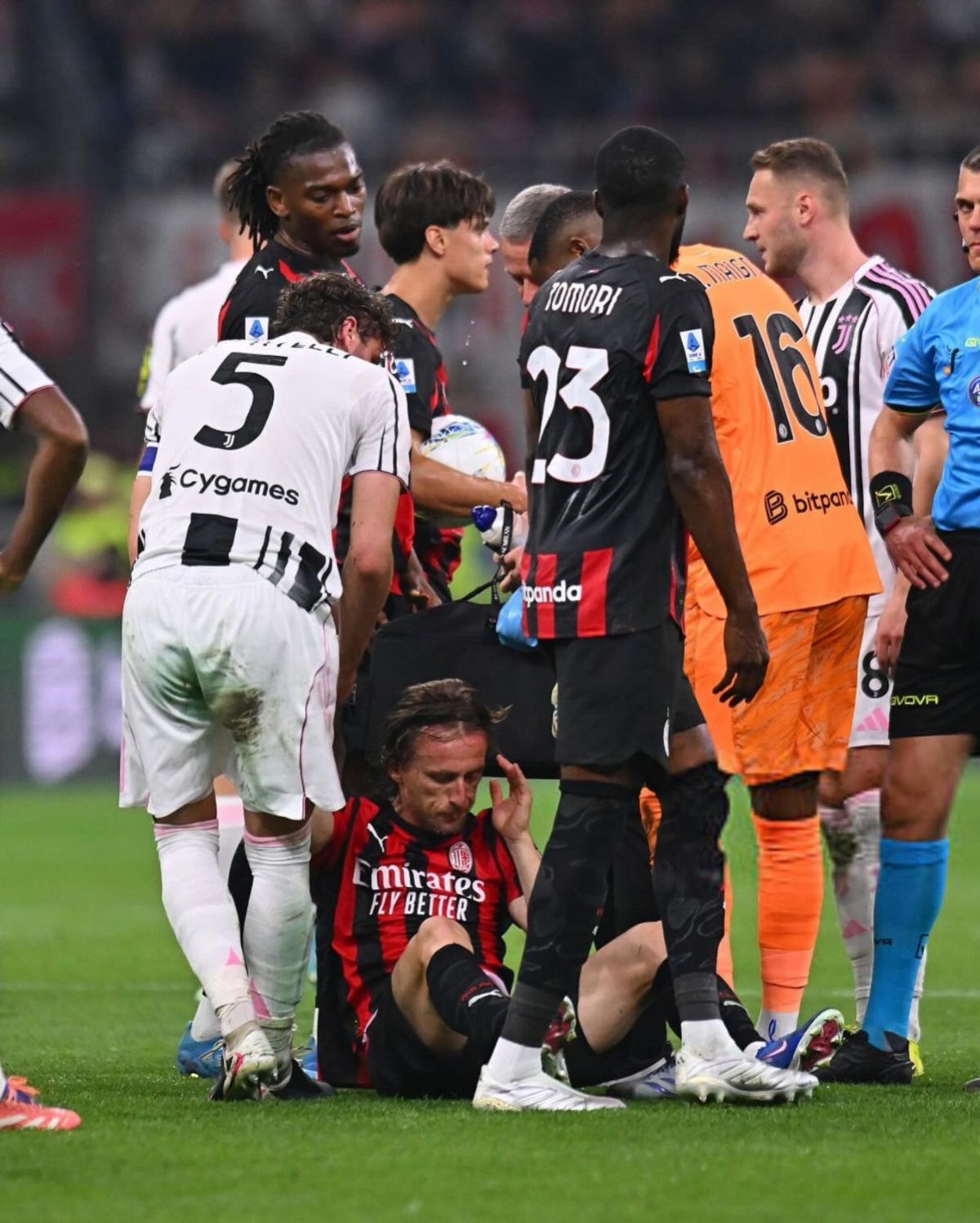 Luka Modric s-a ciocnit îngrozitor cu Manuel Locatelli în Milan - Juventus 0-0