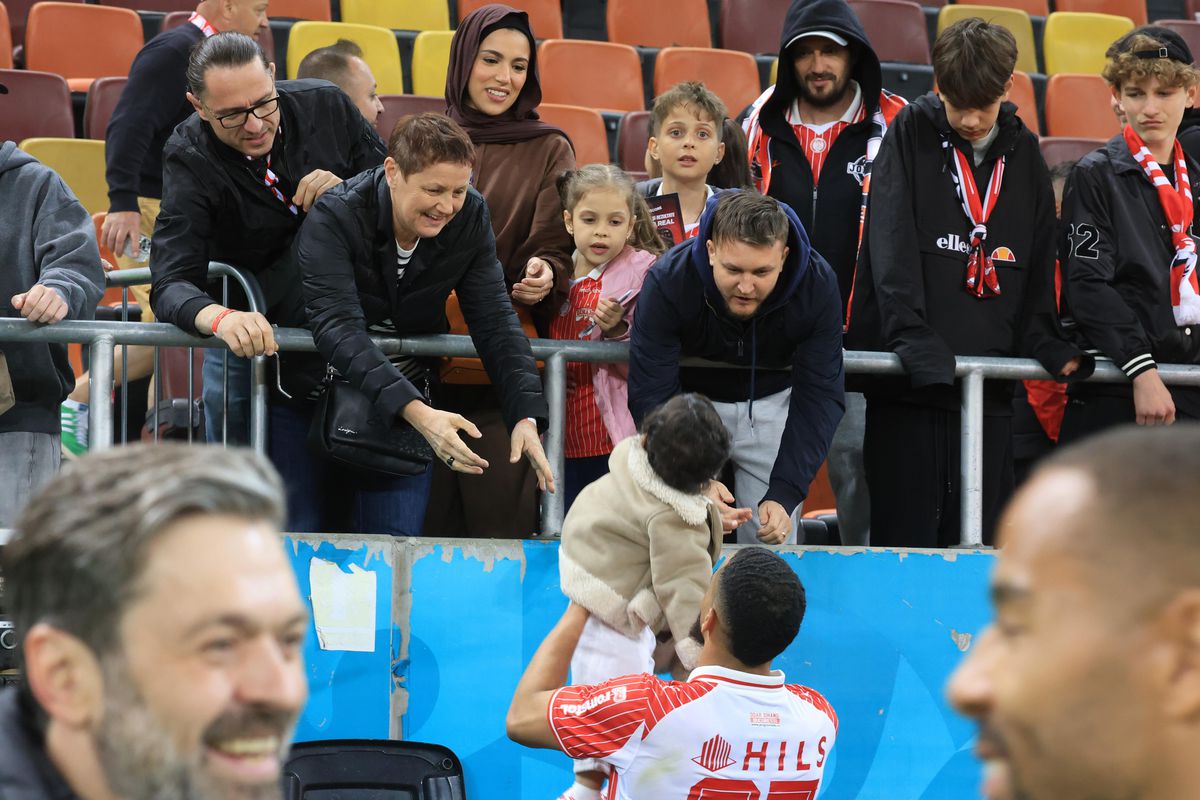 Imagini de la finalul meciului Dinamo - Rapid