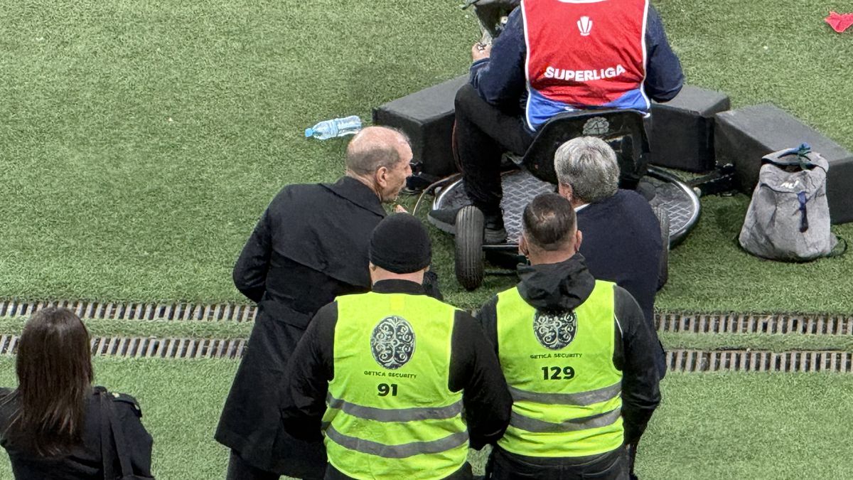 Raport stufos pe masa Comisiei de Disciplină! Ce riscă Dinamo după derapajele rasiste de la meciul cu Rapid