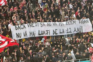 Raport stufos pe masa Comisiei de Disciplină! Ce riscă Dinamo după derapajele rasiste de la meciul cu Rapid