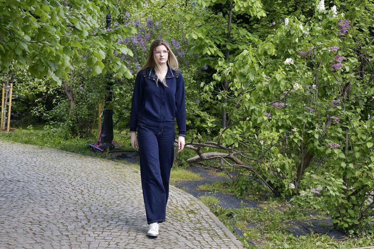 Elena e voleibalista-model a României: școală, kineto, antrenamente și meditații până la miezul nopții! „Sportul înseamnă inteligență, educație”