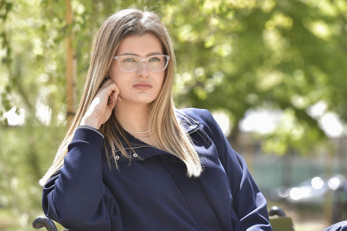 Elena e voleibalista-model a României: școală, kineto, antrenamente și meditații până la miezul nopții! „Sportul înseamnă inteligență, educație”