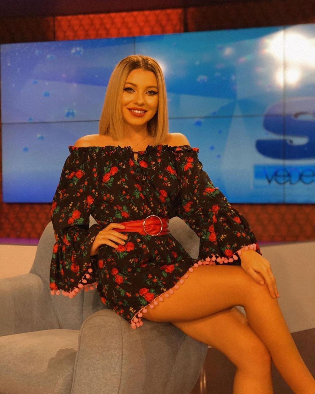 GALERIE FOTO Olga Delia, apariții spectaculoase în fiecare dimineață! Cum se caracterizează vedeta TV