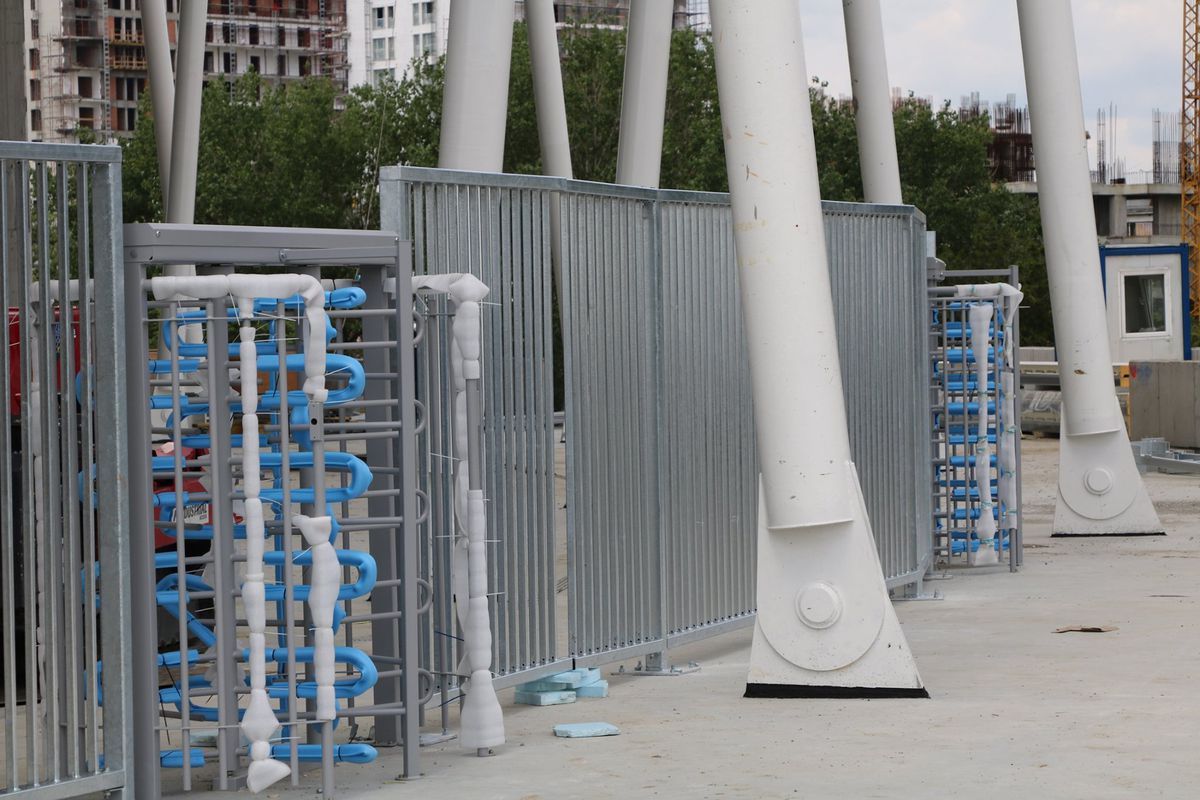 FOTO Au fost montați primii turnicheți la Stadionul Ghencea