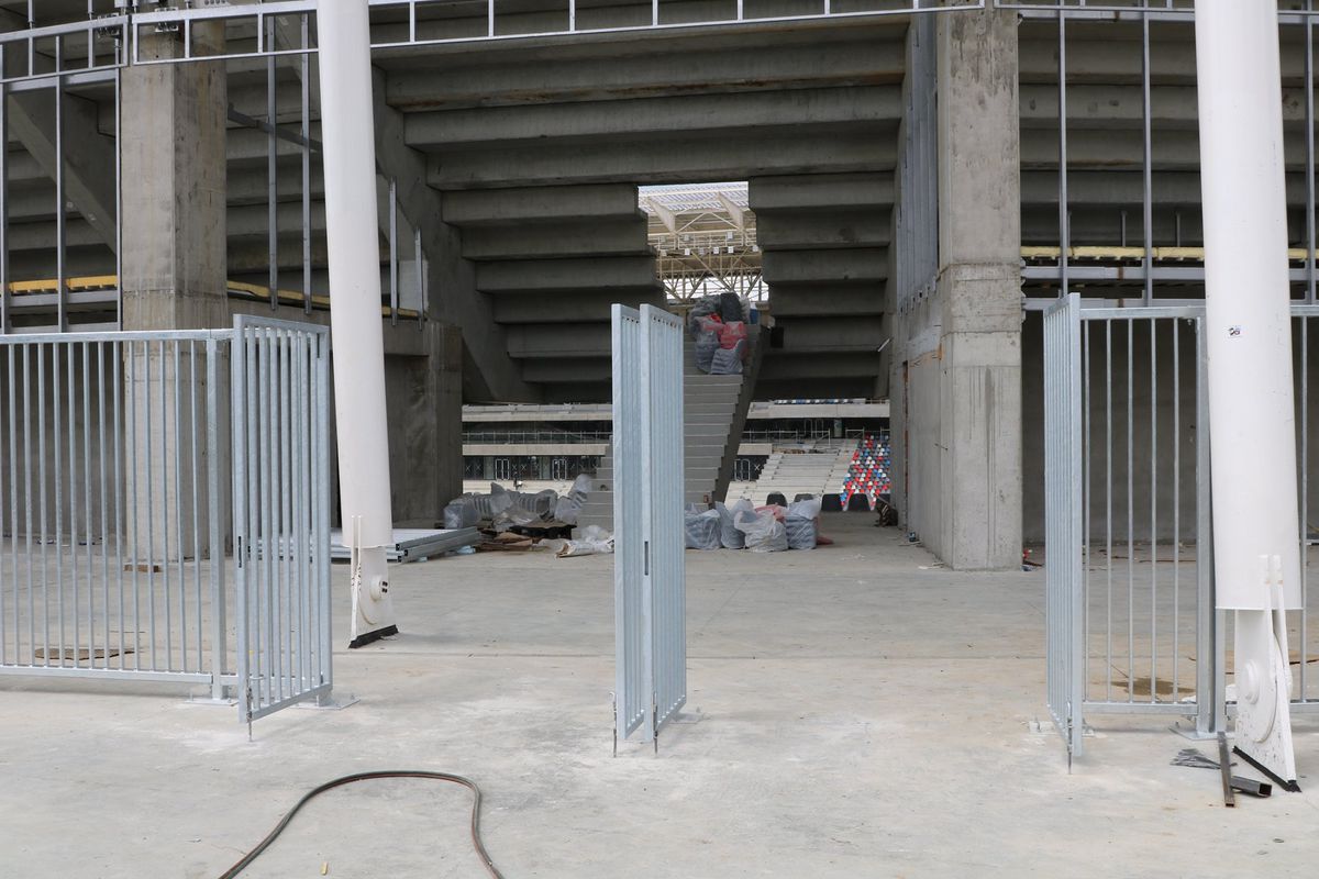 FOTO Au fost montați primii turnicheți la Stadionul Ghencea