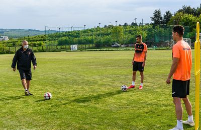 Fantasticii CFR-ului! Doi jucători l-au încântat pe Dan Petrescu în cantonament » Singurii care au reușit să-i treacă testul: „E destul de rar”