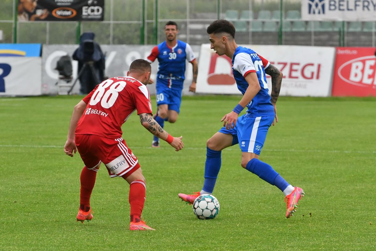 Leo Grozavu a comentat interesul lui CFR Cluj pentru el: „Pleacă Zidane, a plecat Conte, pleacă Iordănescu, ce contează dacă pleacă sau rămâne Grozavu?”