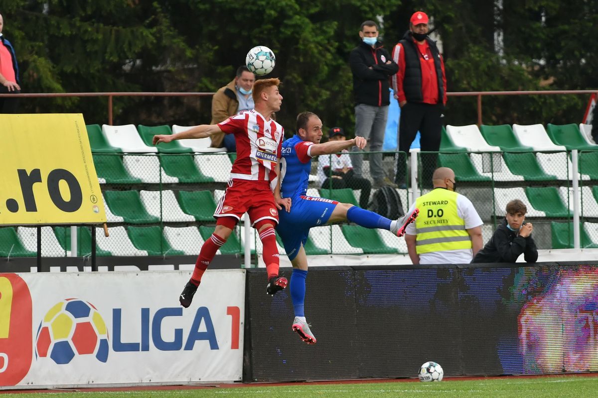 Leo Grozavu a comentat interesul lui CFR Cluj pentru el: „Pleacă Zidane, a plecat Conte, pleacă Iordănescu, ce contează dacă pleacă sau rămâne Grozavu?”