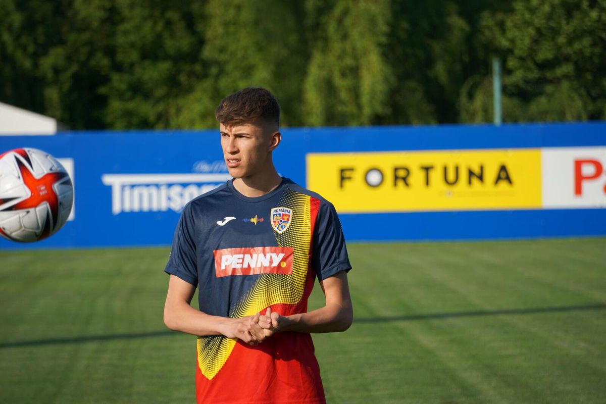 Încă o modificare de ultimă oră în lotul României U23, pentru cantonamentul din Spania
