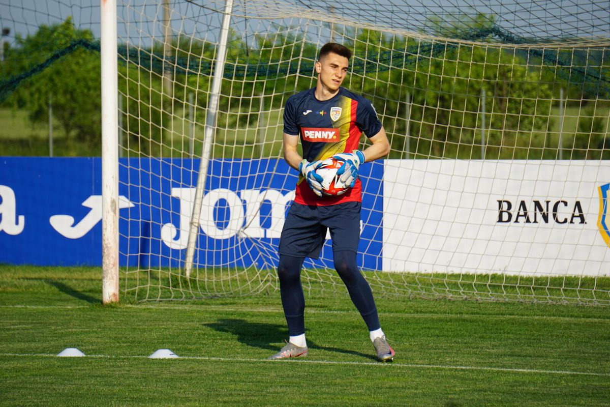 Încă o modificare de ultimă oră în lotul României U23, pentru cantonamentul din Spania