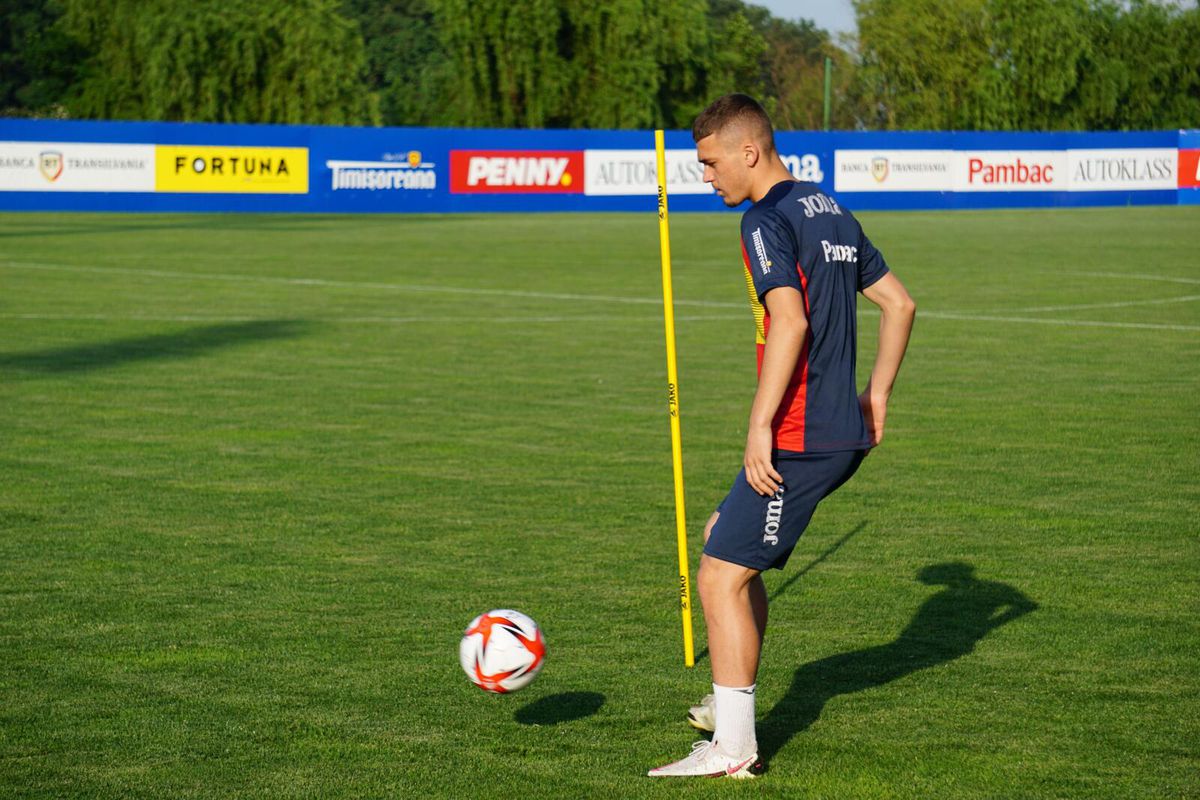 Încă o modificare de ultimă oră în lotul României U23, pentru cantonamentul din Spania