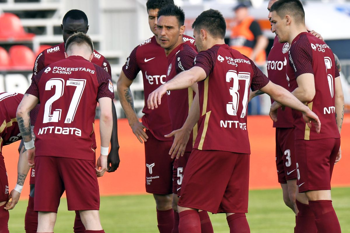 Campioni pe burta goală » Fotbaliștii de la CFR Cluj, neplătiți de luni de zile: „Am avut încredere că cei din conducere se vor ține de cuvânt”